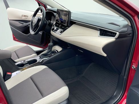 Certified 2025 Toyota Corolla LE w/ LE Premium Package FWD image 18