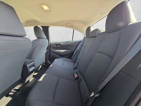 Used 2024 Toyota Corolla LE FWD image 17