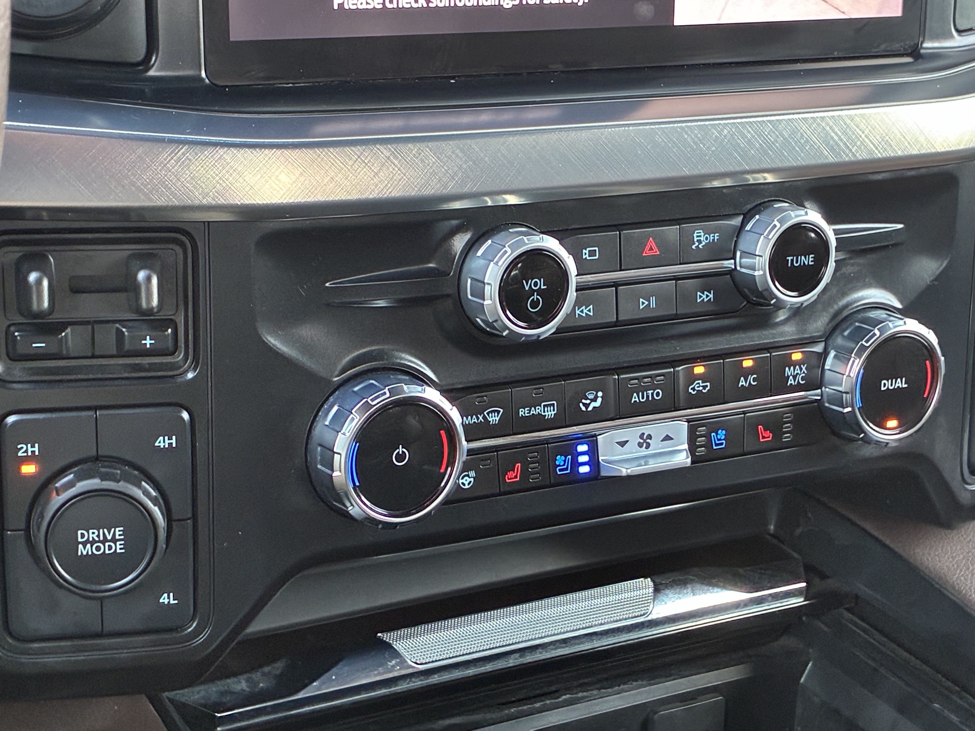 Used 2025 Ford F350 King Ranch w/ Chrome Package AWD/4WD image 19