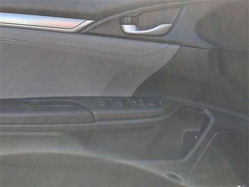 Certified 2018 Honda Civic EX-L image 11