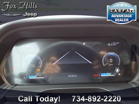 Used 2022 Jeep Grand Cherokee Limited AWD/4WD image 19