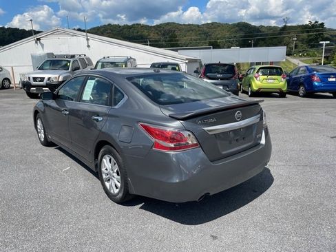 Used 2015 Nissan Altima 2.5 S w/ Special Edition Package image 6