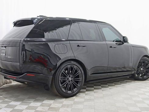 Used 2025 Land Rover Range Rover SE image 8