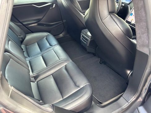 Used 2018 Tesla Model S 75D image 34