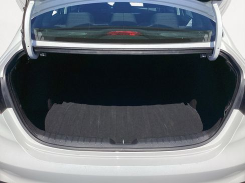 Used 2024 Kia Forte LXS FWD image 16