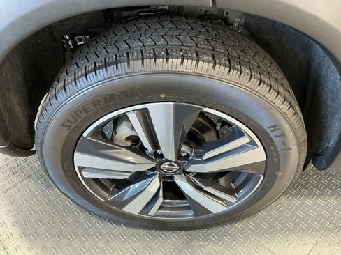 Used 2021 Nissan Rogue SL AWD/4WD image 46