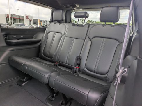 New 2026 Jeep Grand Wagoneer Limited AWD/4WD image 16