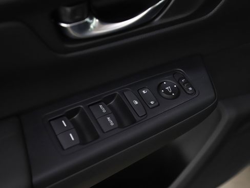 Used 2025 Honda CR-V Sport image 19