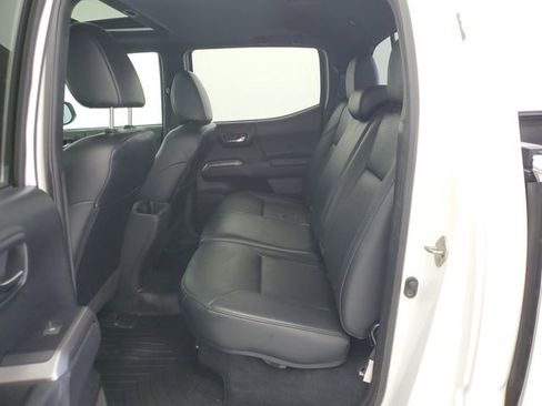 Used 2019 Toyota Tacoma Limited RWD image 11