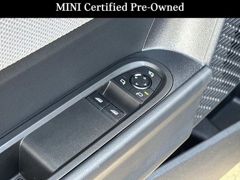 Used 2025 MINI Cooper 2-Door Hardtop image 21