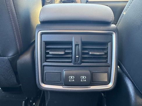 Used 2024 Subaru Forester Limited AWD/4WD image 38