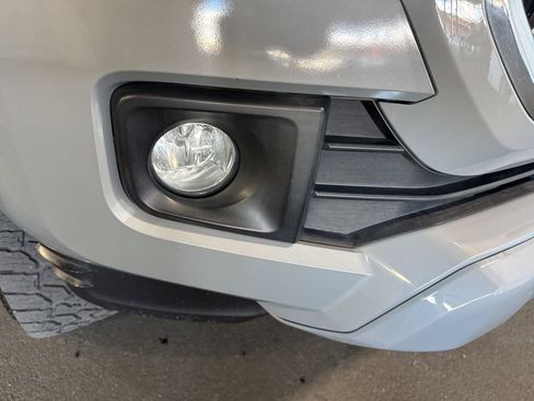 Used 2019 Toyota Tacoma TRD Sport image 12