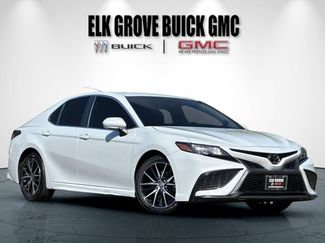 Used 2023 Toyota Camry SE FWD video 2