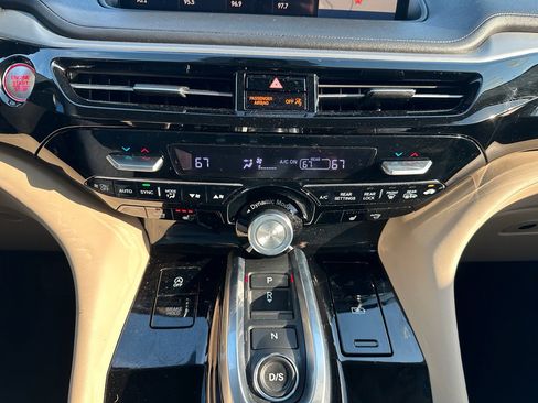 Used 2023 Acura MDX FWD w/ Technology Package image 17