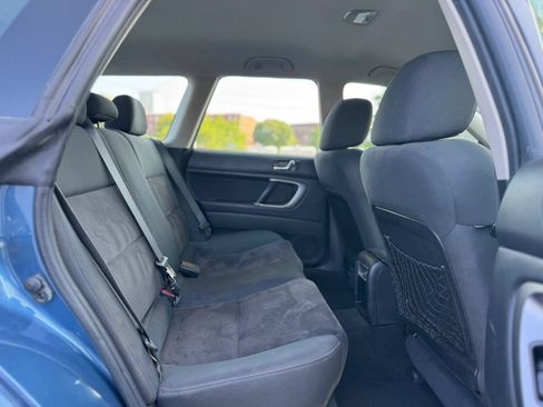 Used 2008 Subaru Outback 2.5i L.L. Bean AWD/4WD image 16