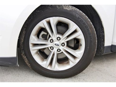 Used 2018 Ford Taurus SEL w/ Equipment Group 201A image 28