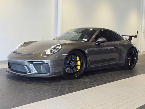 Used 2018 Porsche 911 GT3 RWD image 1