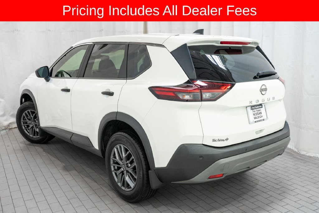 Used 2023 Nissan Rogue S FWD image 3