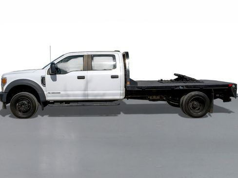 Used 2021 Ford F550 4x4 Crew Cab Super Duty w/ Power Equipment Group image 8