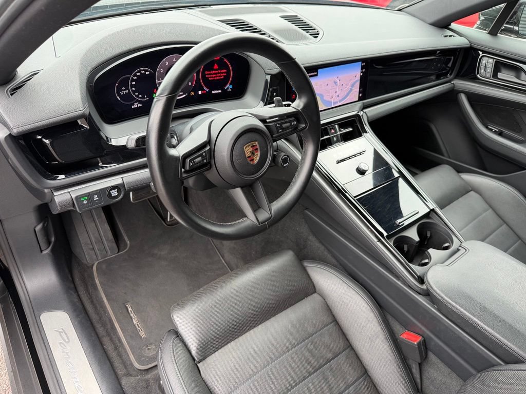 Used 2025 Porsche Panamera 4 AWD/4WD image 17
