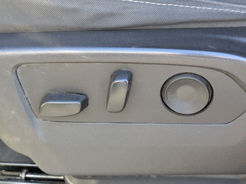 Used 2023 Chevrolet Silverado 1500 LT Trail Boss w/ Protection Package image 11