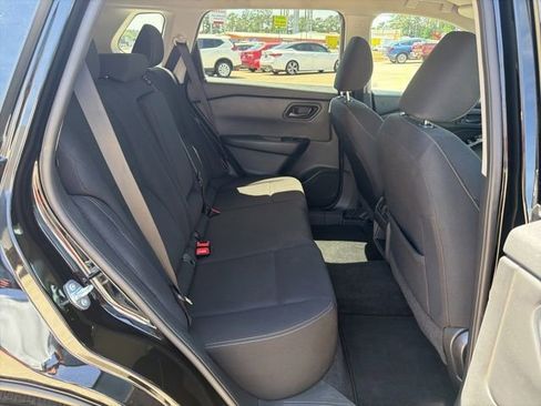 Used 2024 Nissan Rogue S image 13