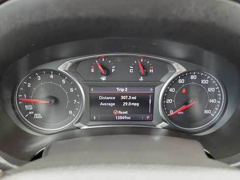 Used 2024 GMC Terrain AT4 w/ Tech Package AWD/4WD image 27