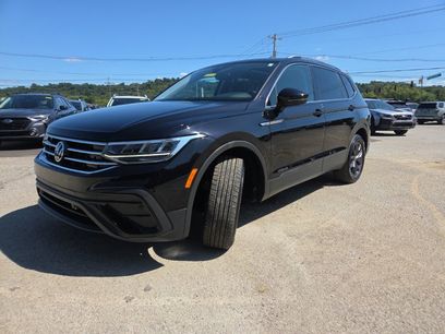 Used 2022 Volkswagen Tiguan SE