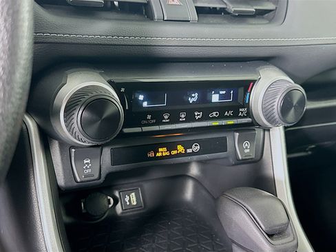 Used 2024 Toyota RAV4 LE image 23