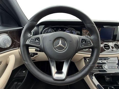 Used 2018 Mercedes-Benz E 300 image 13