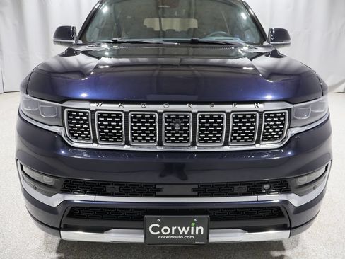 Certified 2022 Jeep Grand Wagoneer Series III AWD/4WD image 9