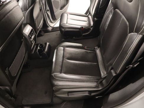 Used 2024 Jeep Grand Cherokee L Limited w/ Luxury Tech Group II AWD/4WD image 13