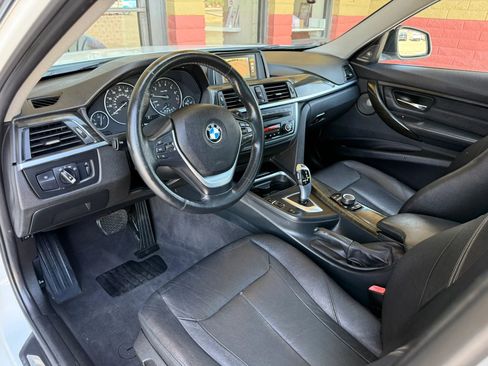 Used 2015 BMW 328i xDrive Sedan w/ Premium Package AWD/4WD image 16