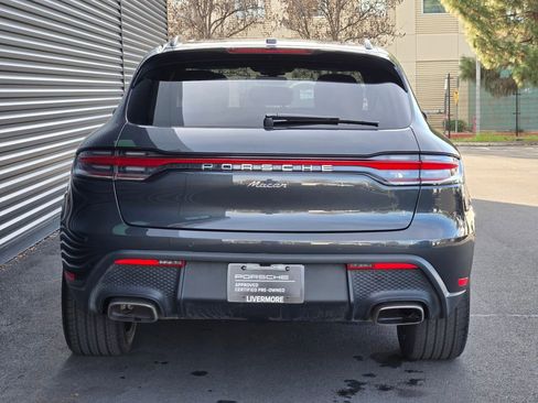Certified 2025 Porsche Macan image 6