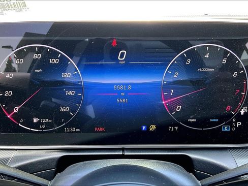 Used 2025 Mercedes-Benz C 300 Sedan image 13