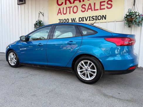 Used 2016 Ford Focus SE w/ Reverse Sensing Package FWD image 9
