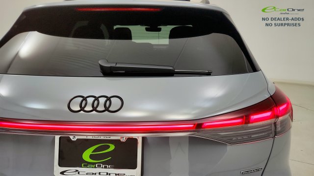 Used 2024 Audi Q4 e-tron Premium Plus w/ Premium Plus AWD/4WD image 27