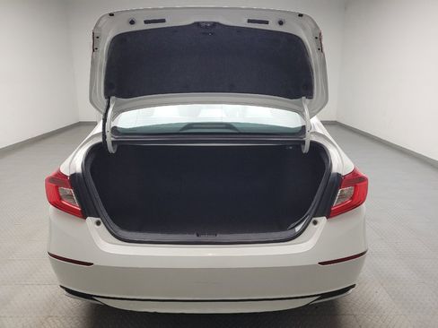 Used 2018 Honda Accord LX image 29