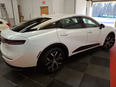 Used 2023 Toyota Crown XLE image 9