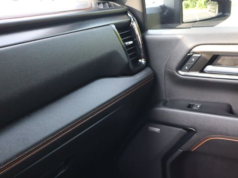 Used 2024 GMC Sierra 2500 AT4 w/ AT4 Premium Plus Package AWD/4WD image 50