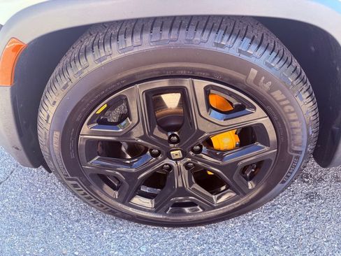 Used 2023 Rivian R1S Adventure AWD/4WD image 19