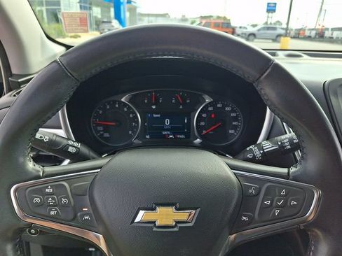 Used 2021 Chevrolet Equinox LT FWD image 19