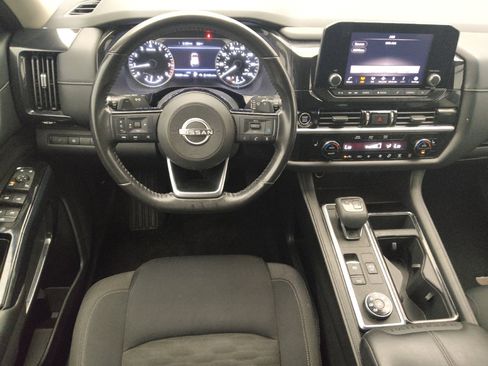 Used 2022 Nissan Pathfinder SV AWD/4WD image 22