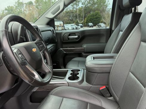 Used 2022 Chevrolet Silverado 1500 LTZ w/ Safety Package II image 13