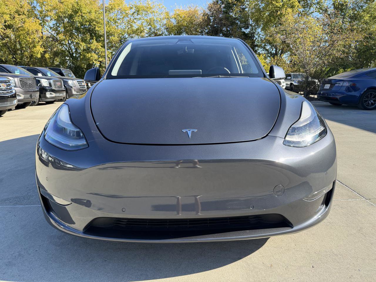 Used 2023 Tesla Model Y Long Range AWD/4WD image 2