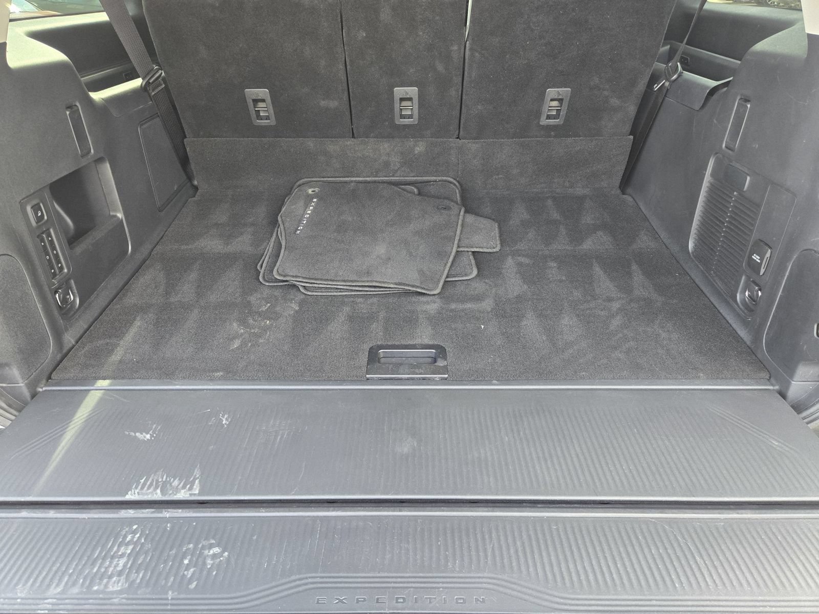 Used 2026 Ford Expedition Max Platinum AWD/4WD image 33