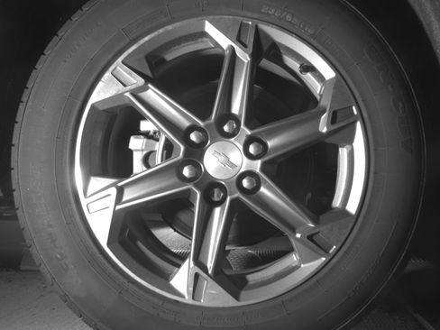Used 2025 Chevrolet Blazer LT FWD image 15