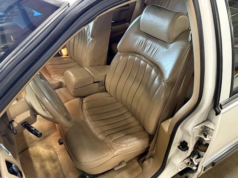 Used 1995 Buick Roadmaster Estate RWD image 65