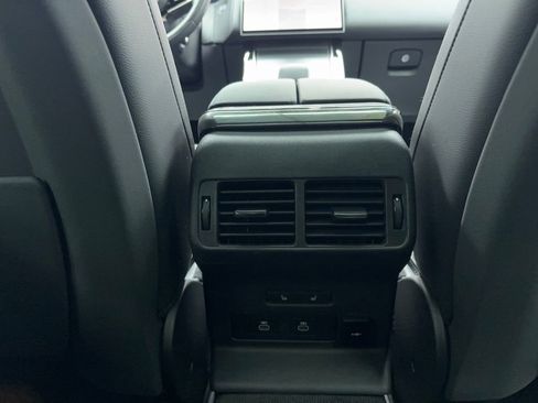 Used 2025 Land Rover Range Rover Velar Dynamic SE image 19