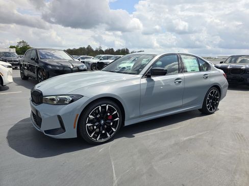 New 2026 BMW 330i Sedan w/ M Sport Package image 5
